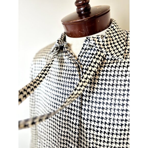 Mary Ann Restivo 100% Silk Size 12 Women's Collared w/Tie Long Sleeve Top Blouse - Picture 6 of 16